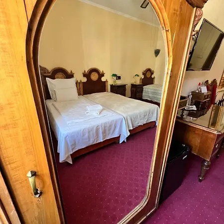 Hotel Maxi